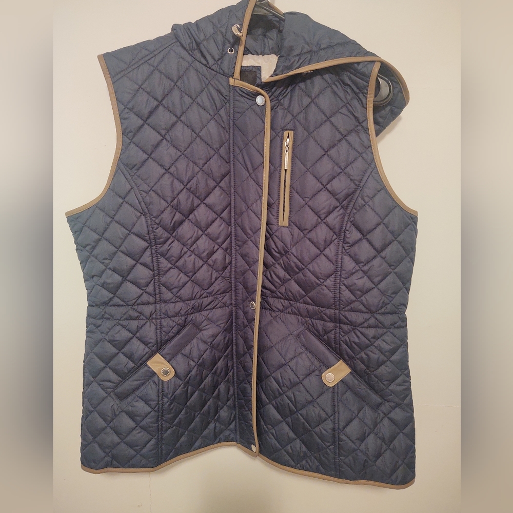 Women's quilted vest